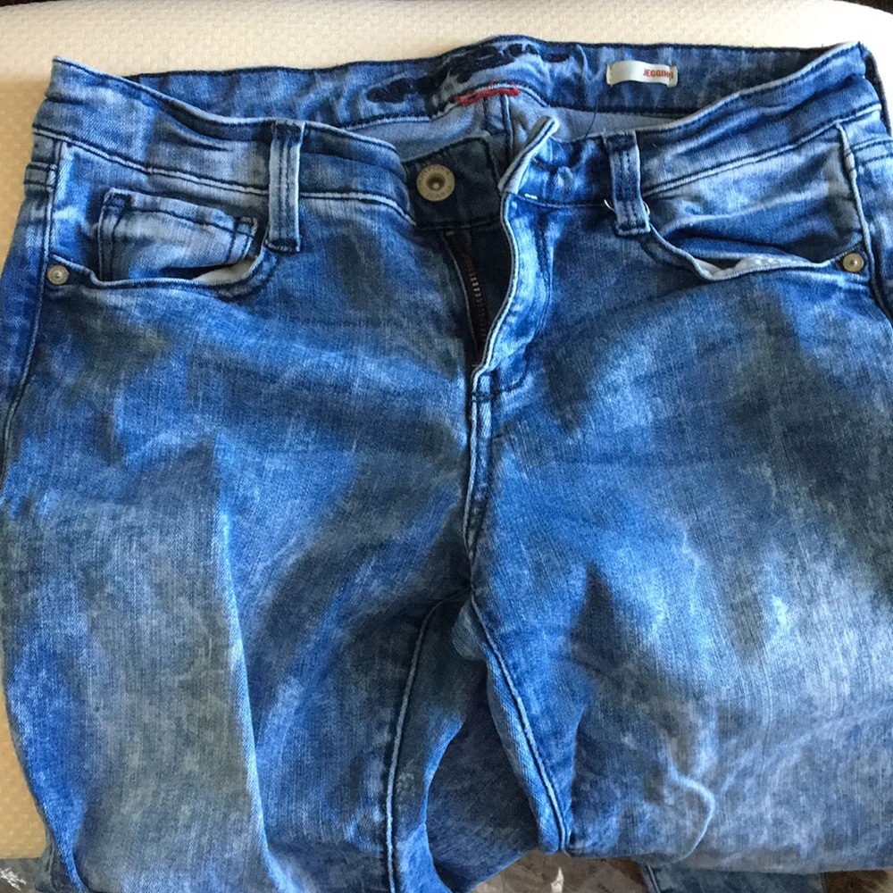 Arizona Distressed Jegging size 11